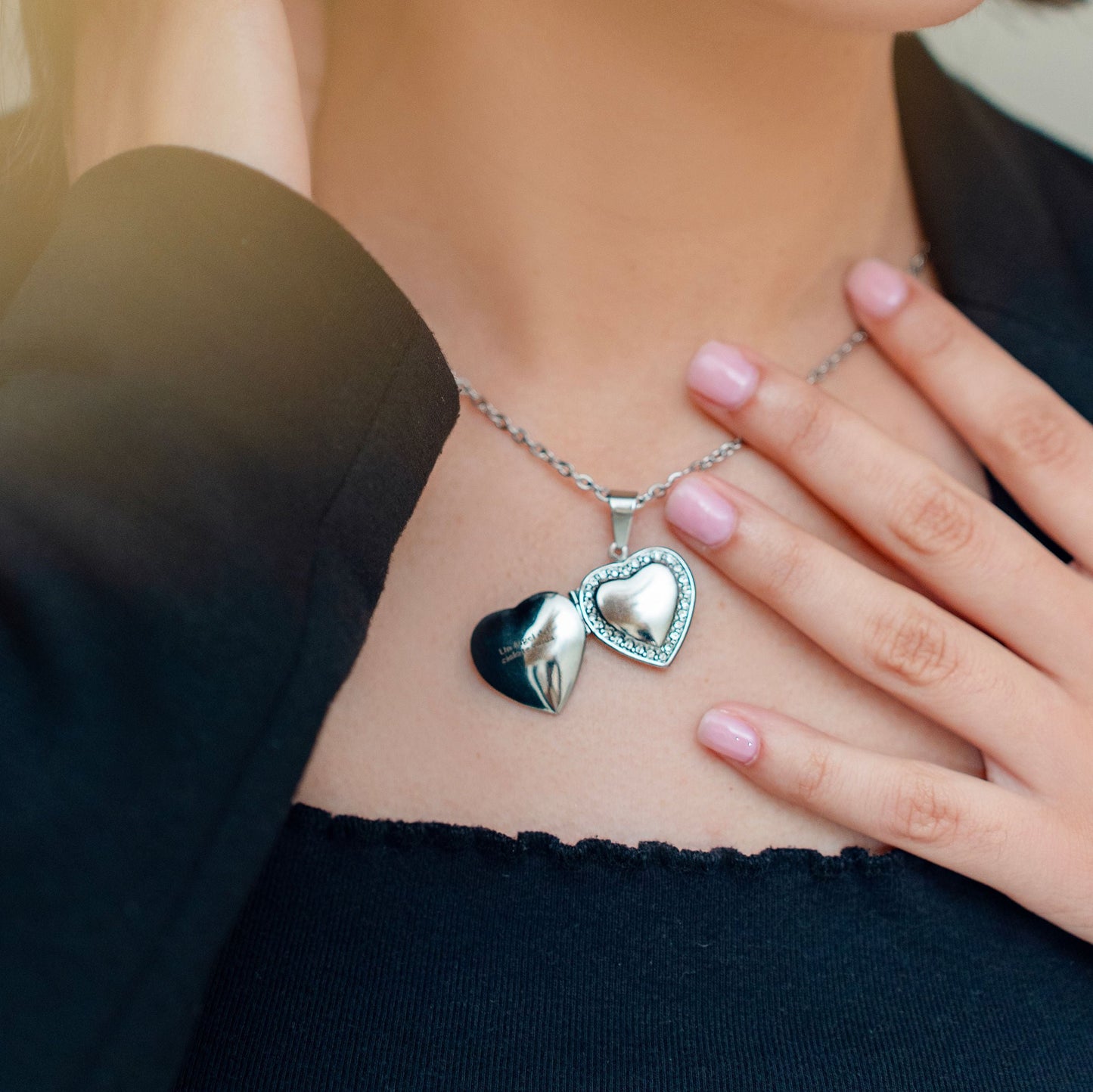 Relicario de Corazón con tornasol, Collar Personalizable, Guardapelo personalizable con foto o mensaje