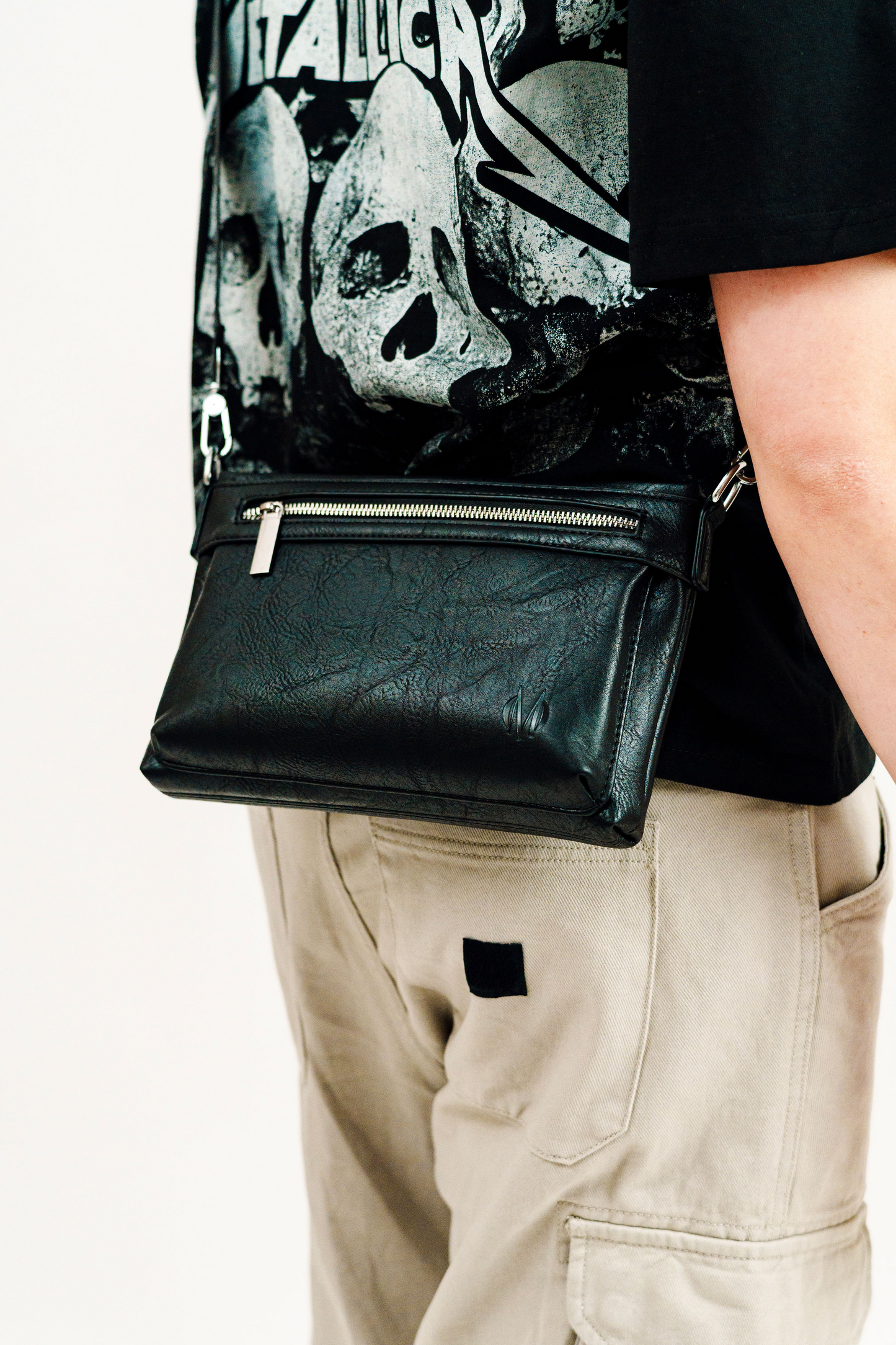 CARTERA MONROE CROSS BODY, CARTERA DE MANO UNISEX, CARTERA DE POLIURETANO DE ALTA COSTURA