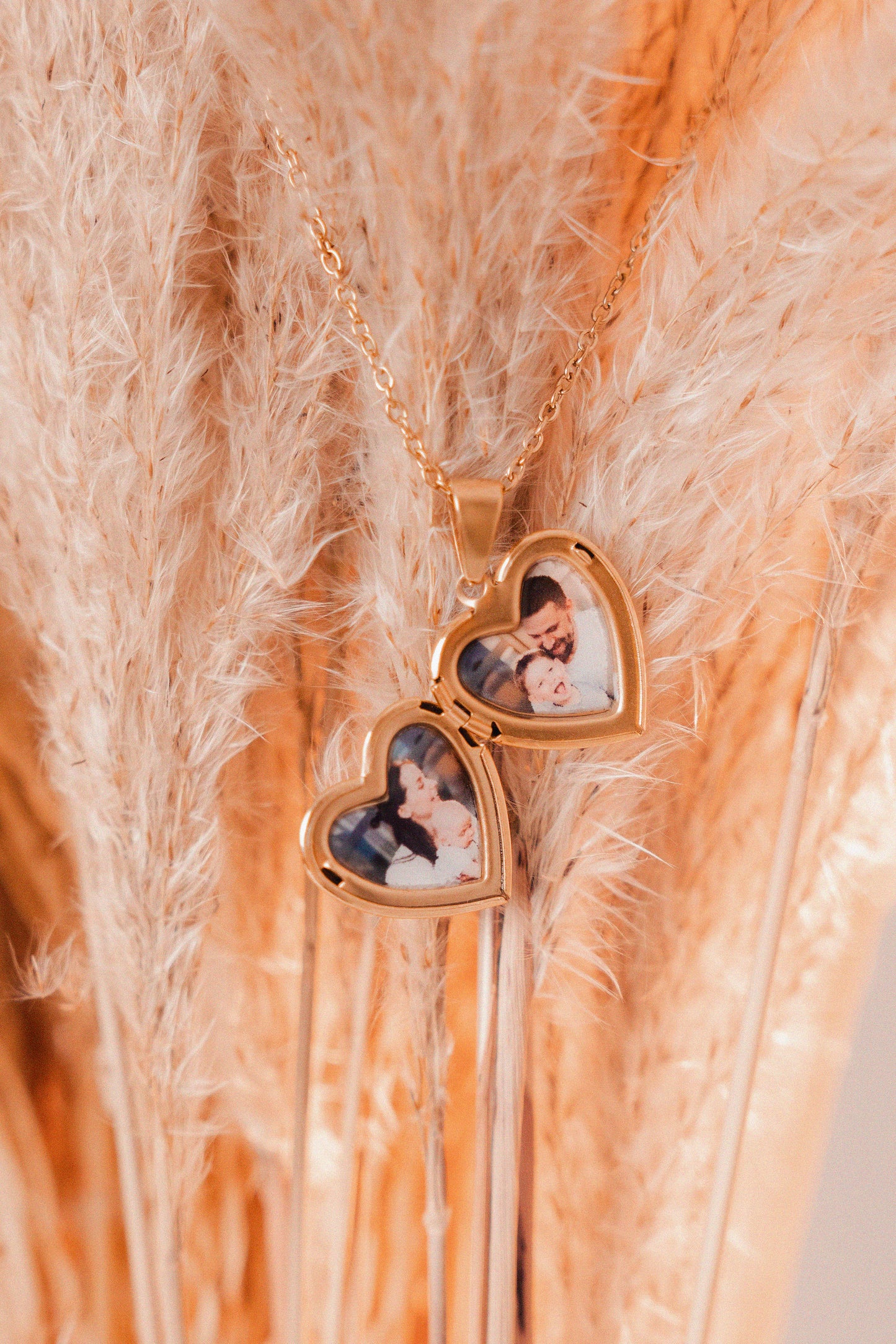 Relicario dorado con tornasol verde violeta, Collar Personalizable, Guardapelo o relicario personalizable con foto o mensaje