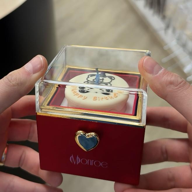 Caja Mágica de Regalo con Sorpresa Oculta – Ideal para Cumpleaños, con collar personalizable de acero inoxidable