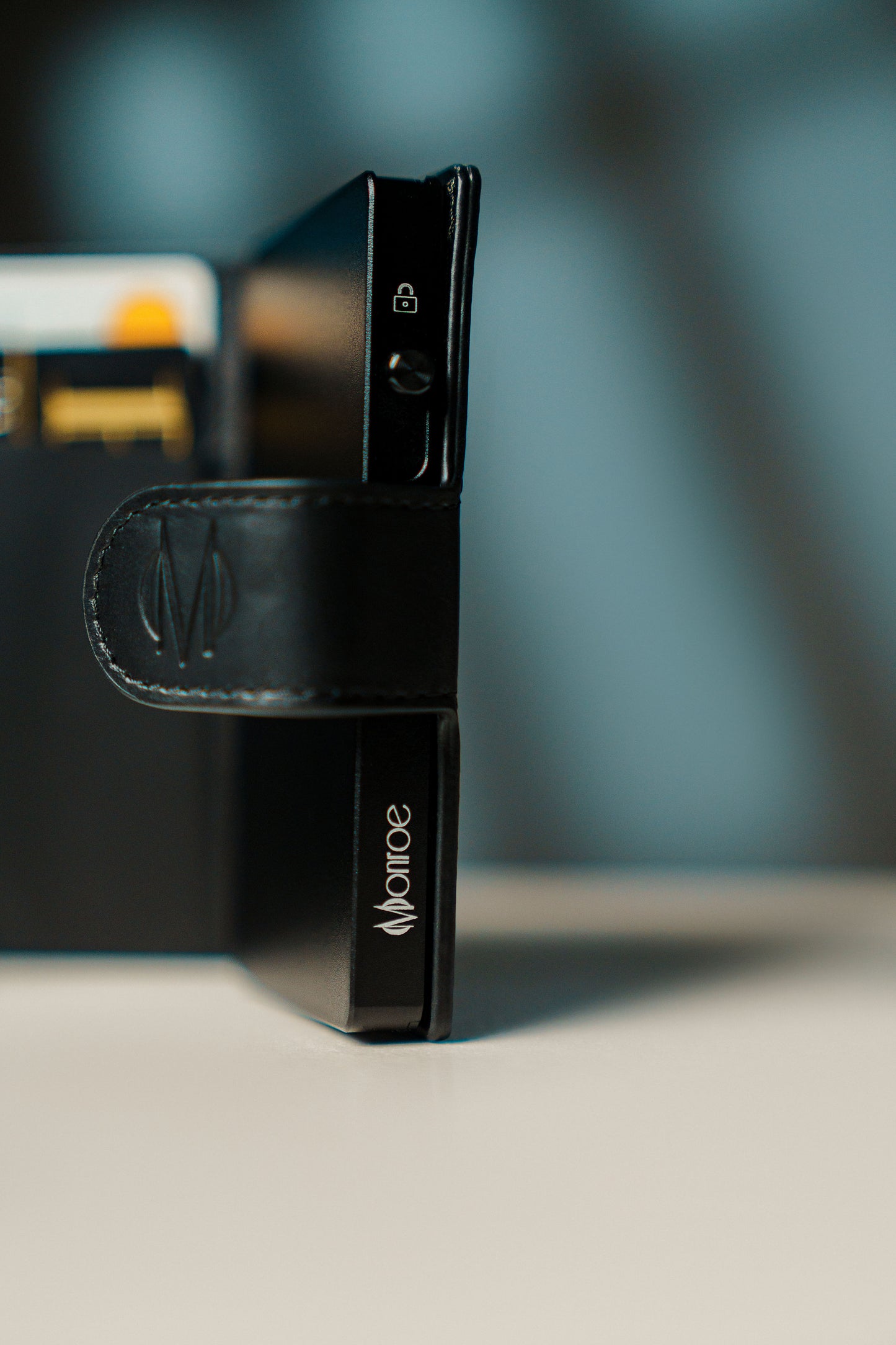 Monroe Magsafe Card Holder Edición 3  - dispensador de tarjetas, organizador de tarjetas, tarjetero con expulsor de tarjetas protección contra clonaciones, billetera versatil