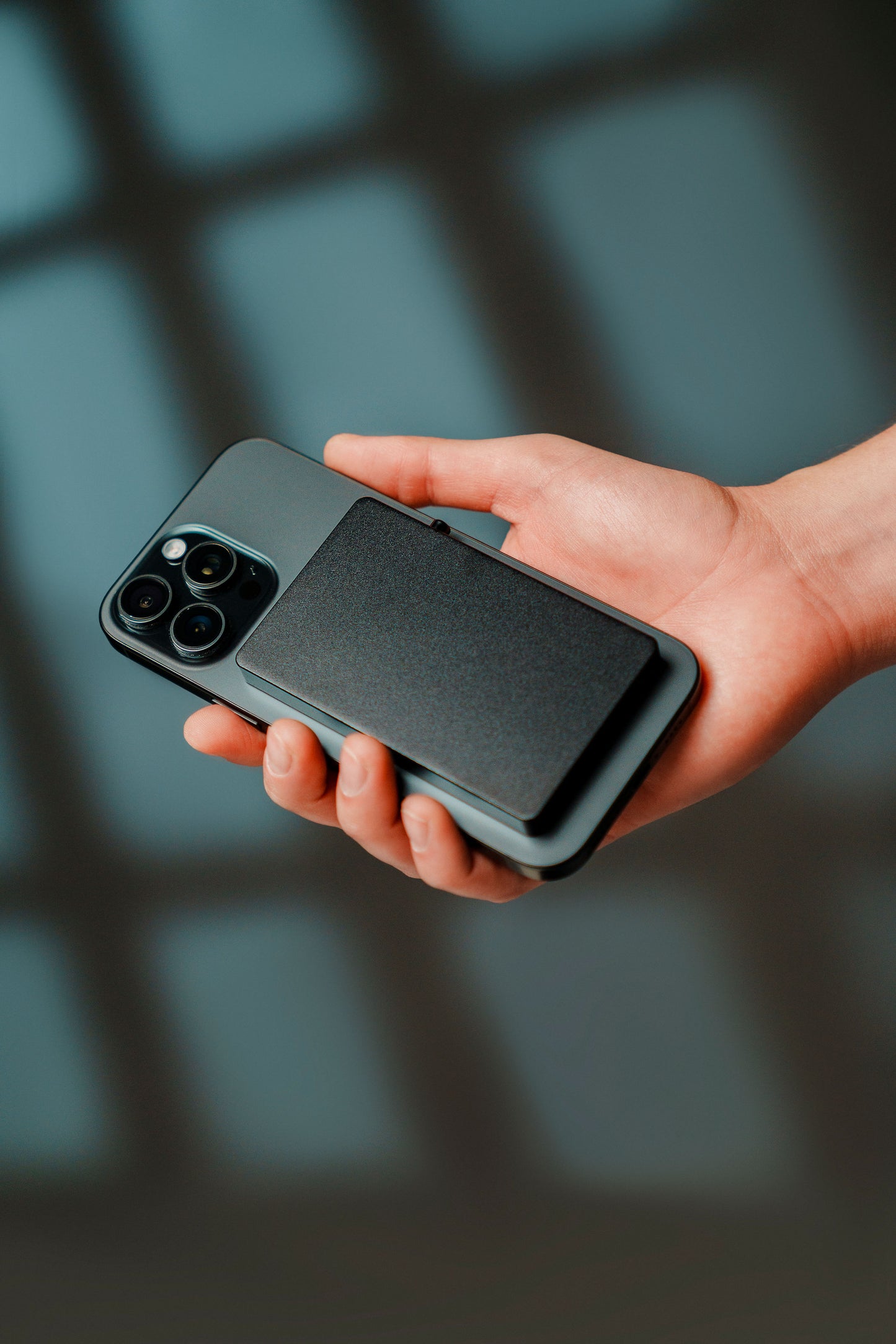 Monroe Magsafe Card Holder Edición 3  - dispensador de tarjetas, organizador de tarjetas, tarjetero con expulsor de tarjetas protección contra clonaciones, billetera versatil