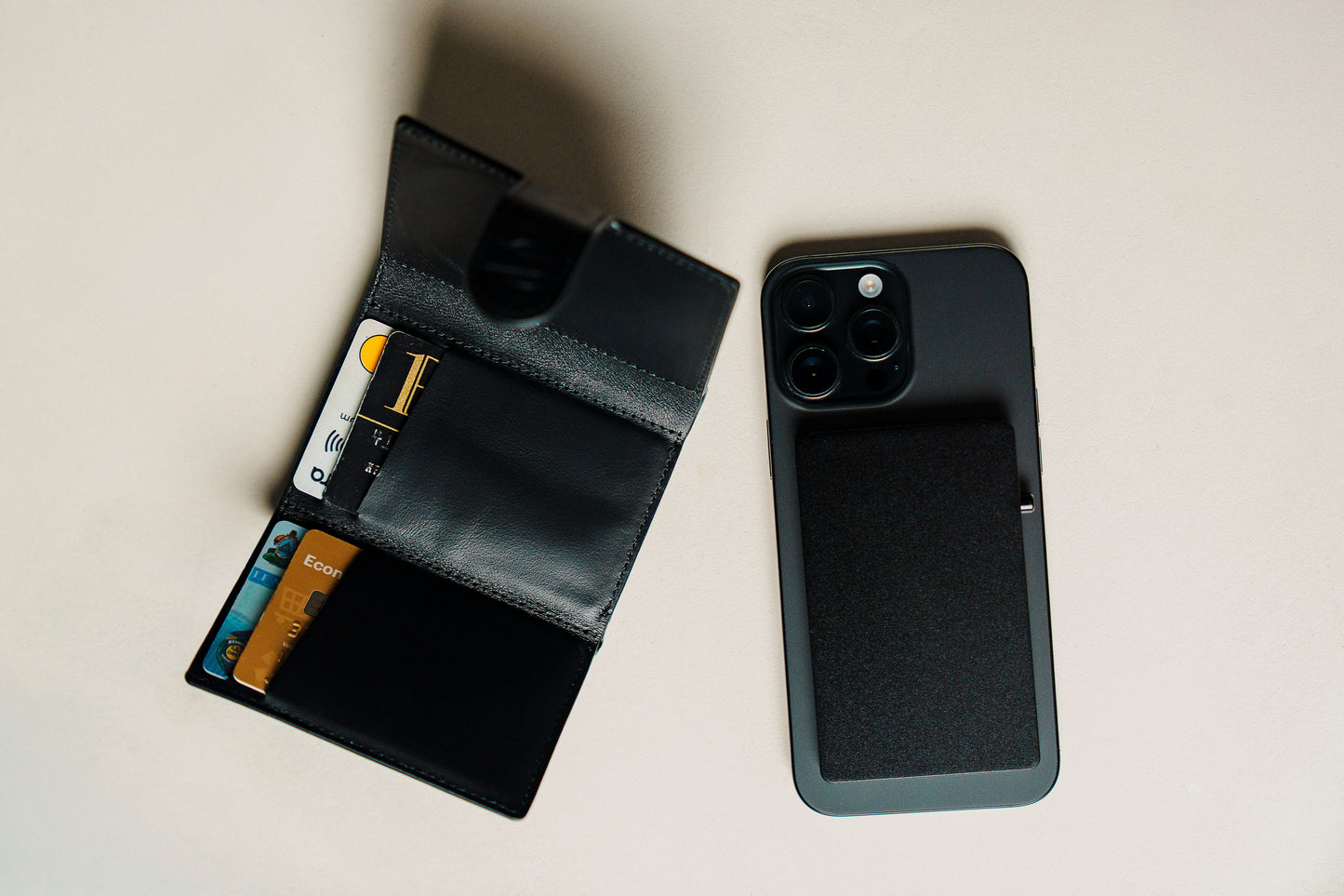 Monroe Magsafe Card Holder Edición 3  - dispensador de tarjetas, organizador de tarjetas, tarjetero con expulsor de tarjetas protección contra clonaciones, billetera versatil