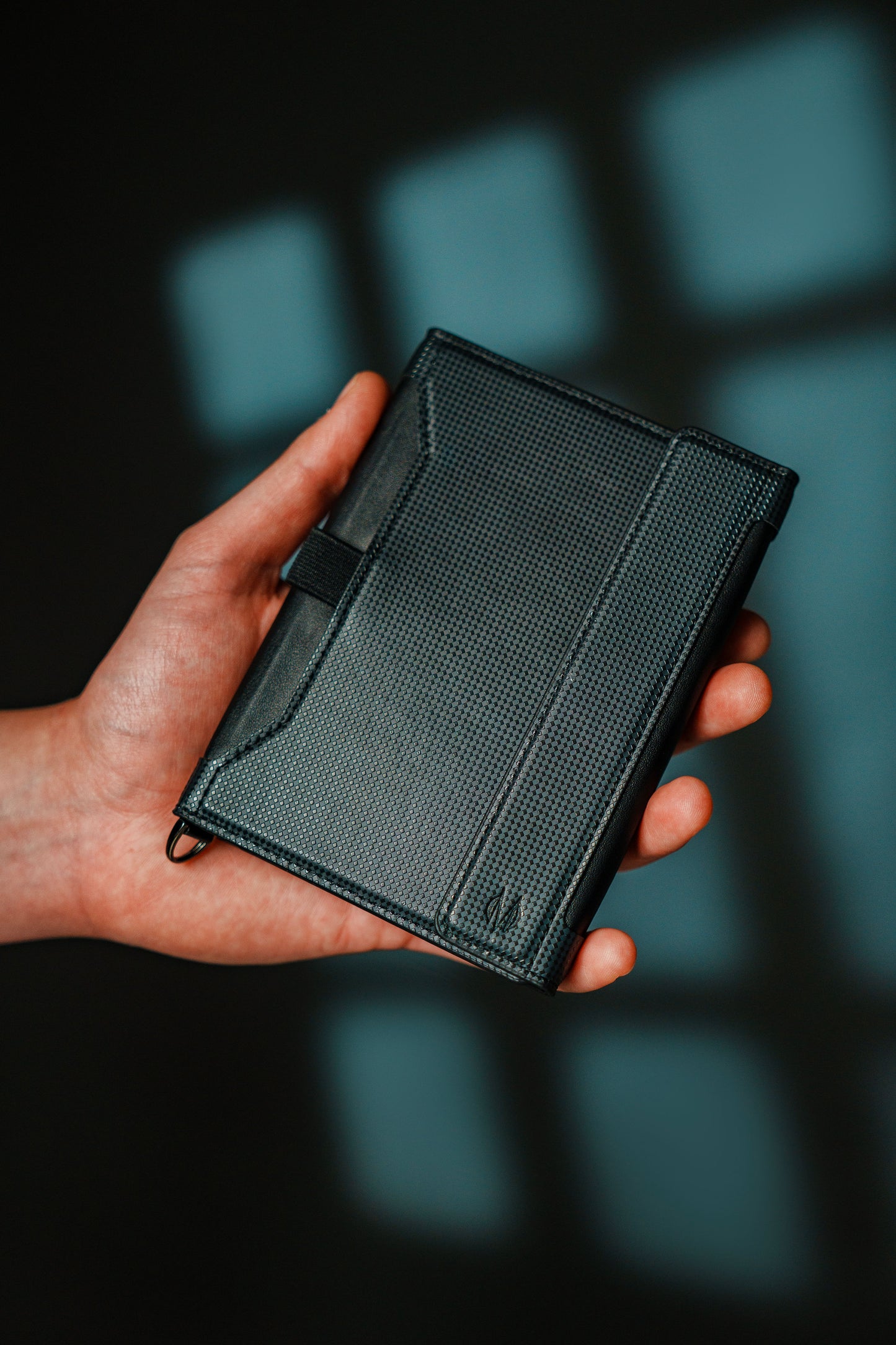 Porta Pasaporte Premium Monroe – Protección RFID, Compartimentos para Tarjetas, SIM y Efectivo, billetera