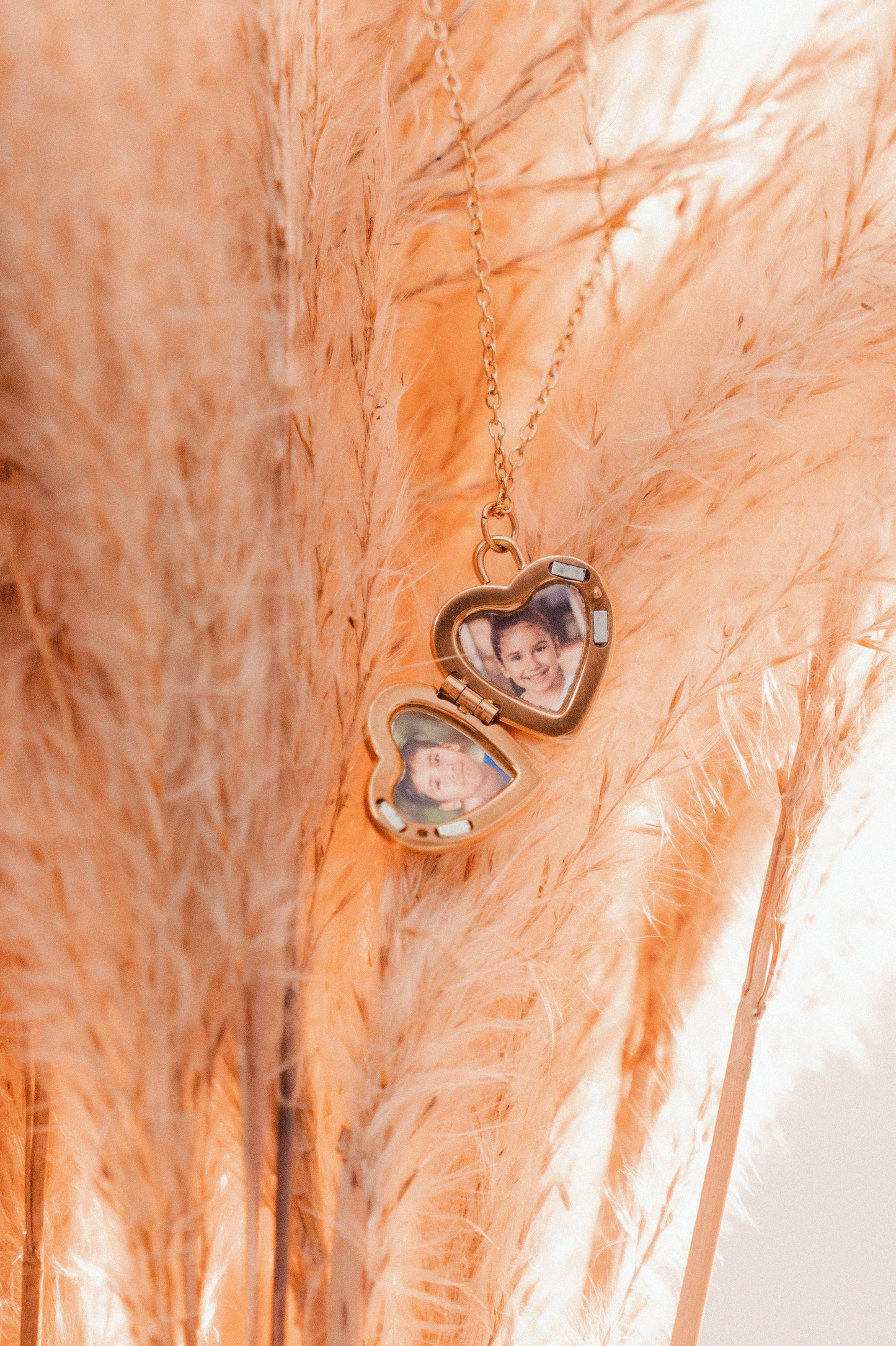 Relicario dorado con estrella personalizable con foto a color Collar personalizable