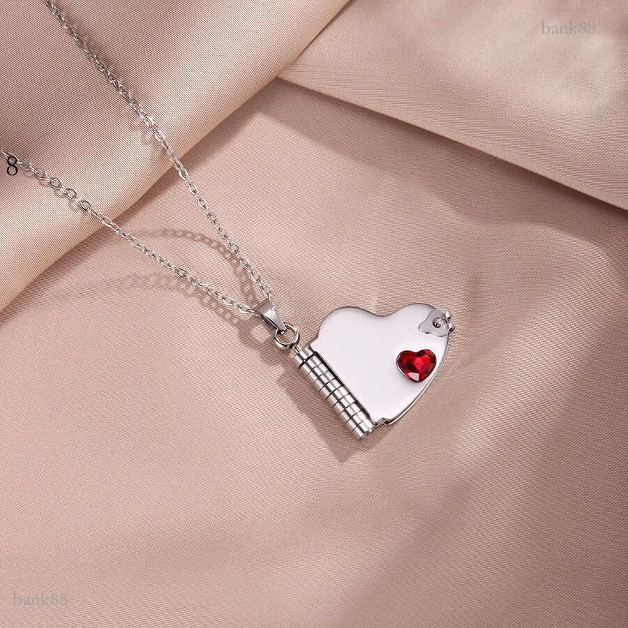 Collar Libro Personalizable de Acero Inoxidable – Foto y Grabado Interior